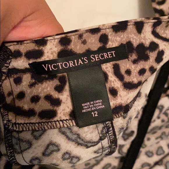 Victoria’s Secret Sheath Dress - Picture 5 of 5